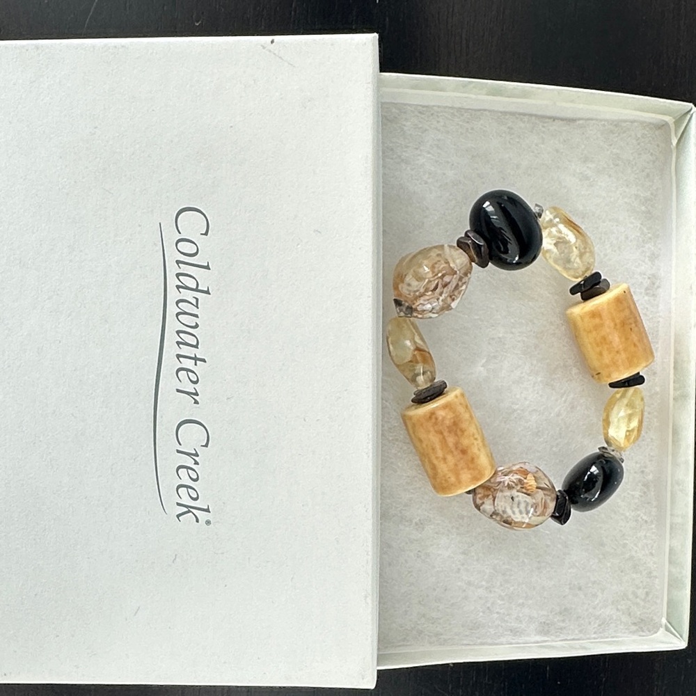 Coldwater Creek Multicolor Beaded Bracelet (black & cream)